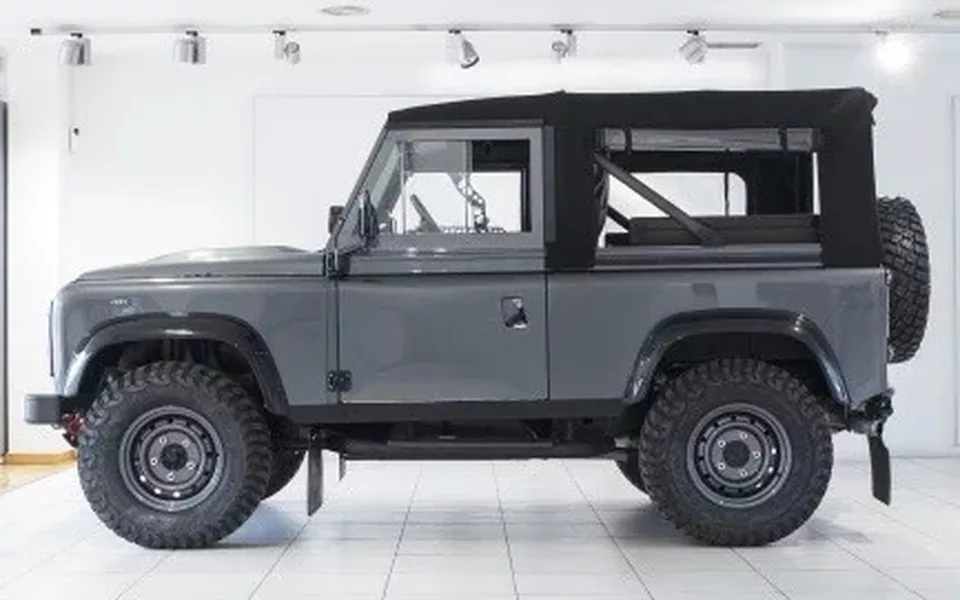 LAND-ROVER Defender Defender 90TDI Techo Lona