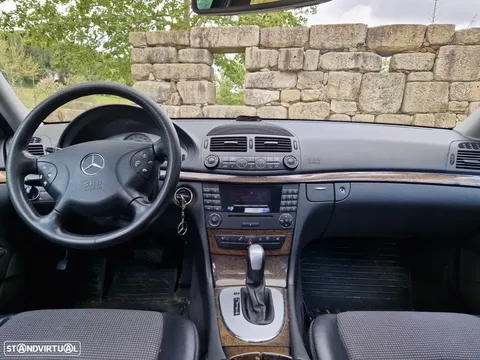 Mercedes-Benz E 220 CDI Auto Avantgarde
