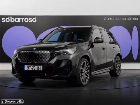 BMW iX1 xDrive30 Pack Desportivo M Pro