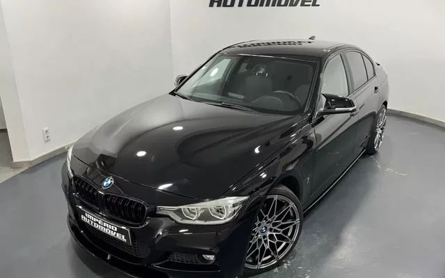 BMW 330 e iPerformance Pack M