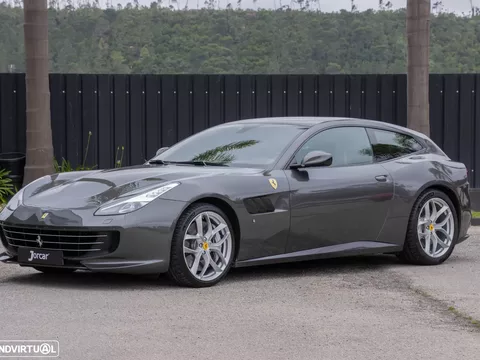 Ferrari GTC4 Lusso