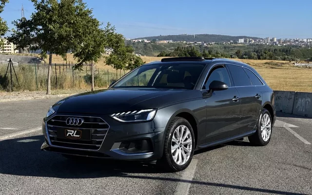 Audi A4 Avant 30 TDI S tronic