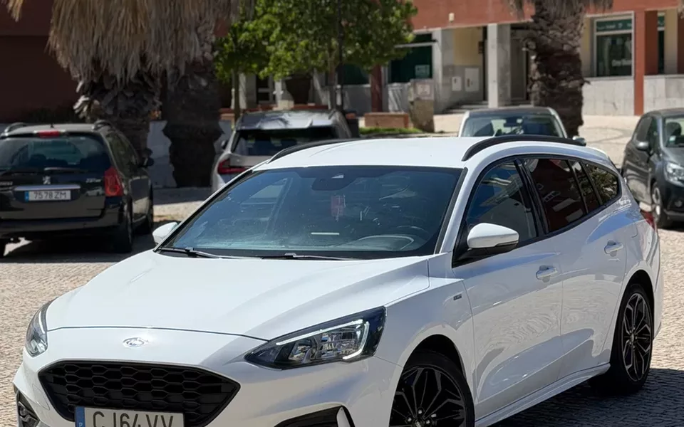 Ford Focus 1.0 EcoBoost Hybrid ST-LINE STYLE