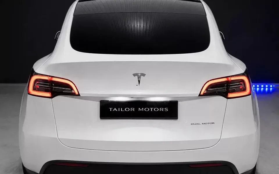 Tesla Model Y Long Range Dual Motor AWD