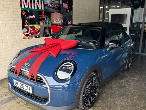 MINI Cabrio C Favoured M
