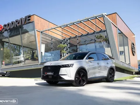DS DS7 Crossback E-Tense Performance Line EAT8