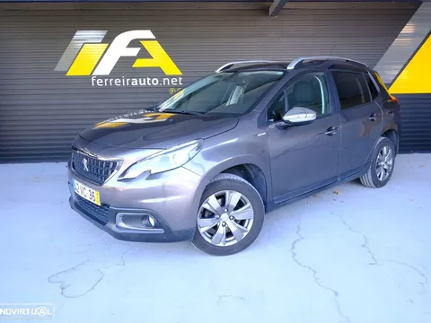 Peugeot 2008 1.2 PureTech Style