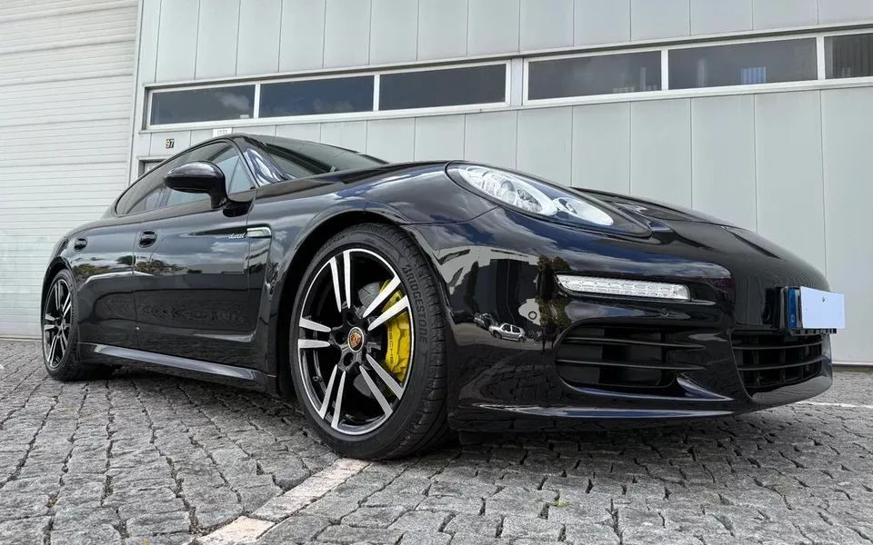 Porsche Panamera Edition