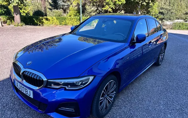 BMW 330