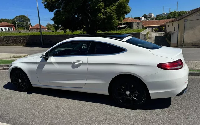 Mercedes-Benz C 220