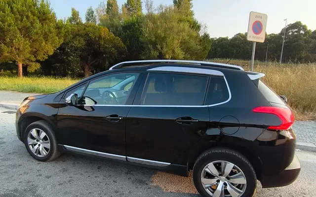 Peugeot 2008 BlueHDi FAP 120 STOP & START Allure