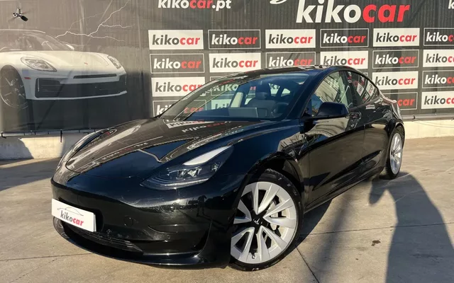 Tesla Model 3 Standard Range Plus RWD