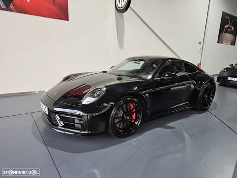 Porsche 911 (992) Carrera 4 GTS PDK