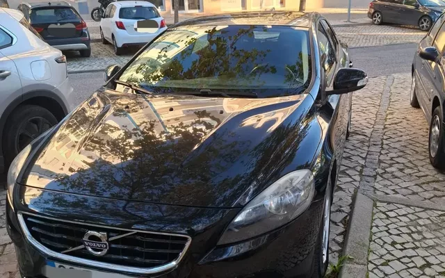 Volvo V40