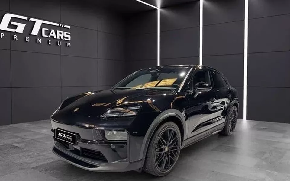 PORSCHE Macan GTS