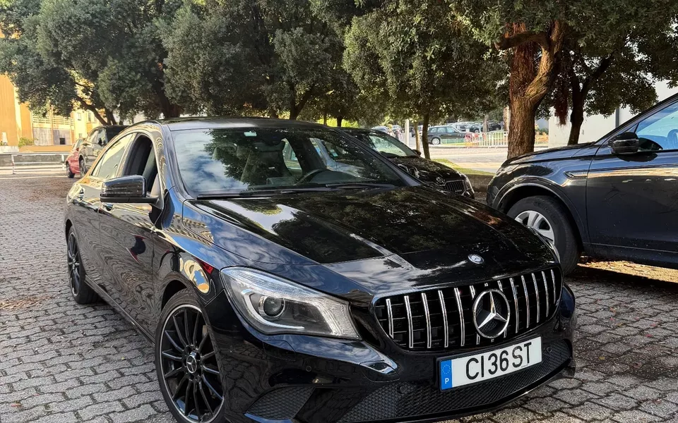 Mercedes-Benz CLA 180 Standard