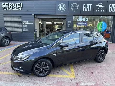 Vendido: OPEL Astra Astra 1.6CDTi S/S Dynamic 136 - 12725€ en