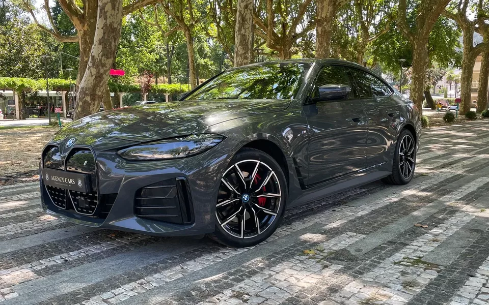 BMW i4 eDrive40 Pack Desportivo M Pro