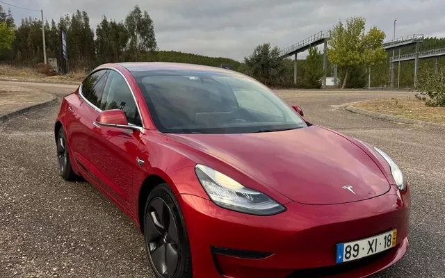 Tesla Model 3 Long-Range Dual Motor AWD