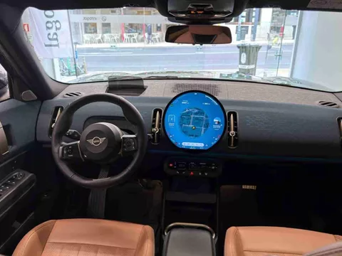 MINI - Mini Countryman - Mini Countryman E Favoured L