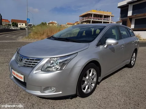 Toyota Avensis SW 2.0 D-4D Exclusive +Pele+GPS