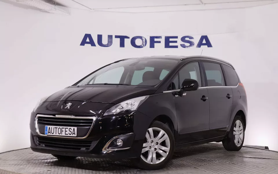Peugeot 5008 1.6 BLUEHDI STYLE 120CV 7 PLAZAS 5P # PARKTORNIC