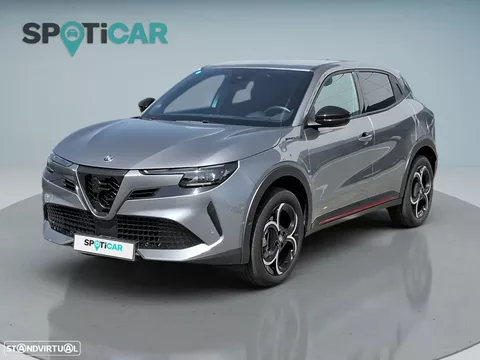 Alfa Romeo Junior 1.2 Speciale eDCT6