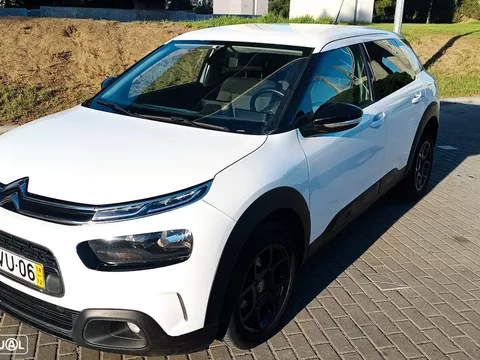 Citroën C4 Cactus 1.5 BlueHDi Shine Pack