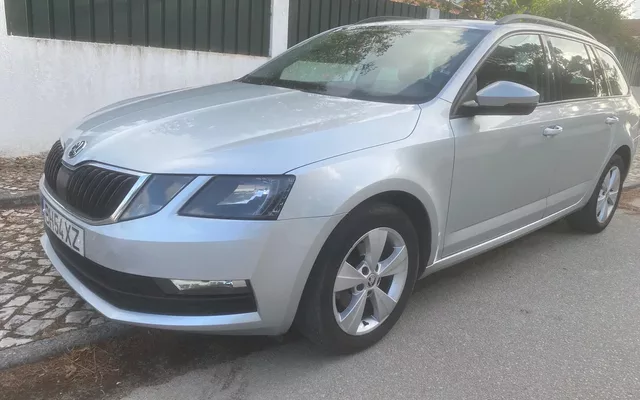Skoda Octavia Break 1.6 TDI DSG Ambition