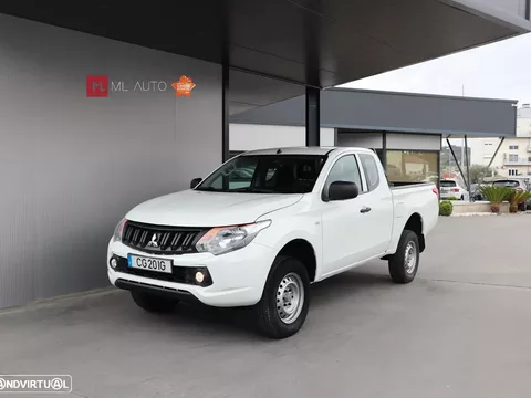 Mitsubishi L200 2.4 DI-D CD Invite 4WD