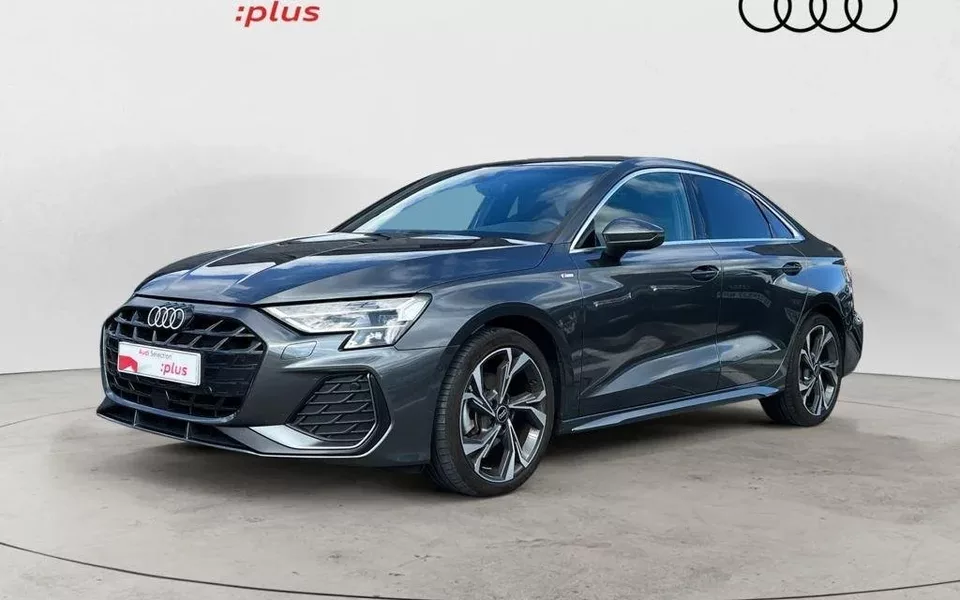 AUDI A3 A3 Sedán TFSI S line S tronic 110kW