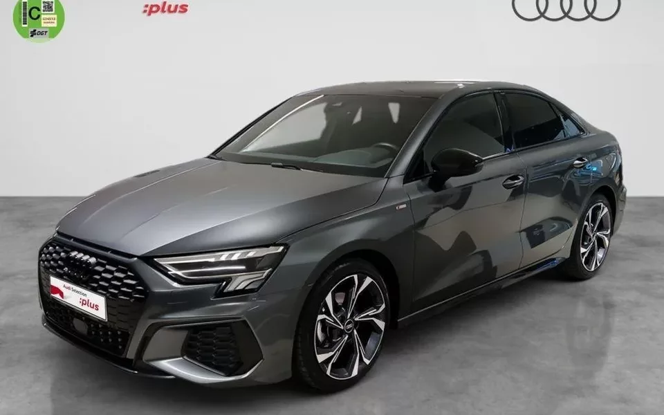 AUDI A3 A3 Sedán TDI S line S tronic 110kW