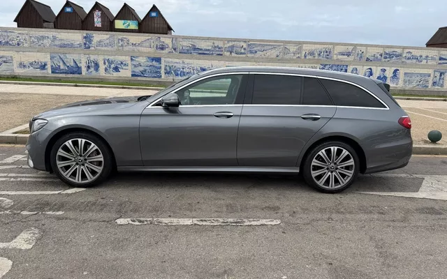 Mercedes-Benz E 220 d AMG