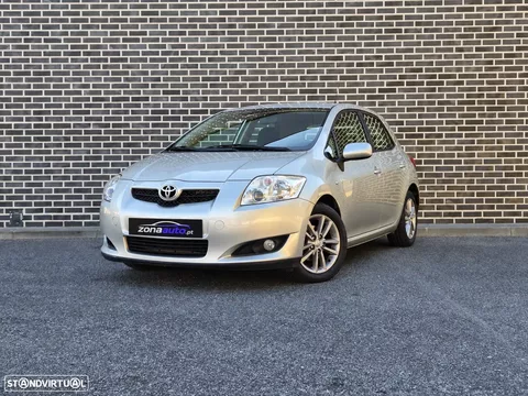 Toyota Auris 1.4 VVT-i Sol