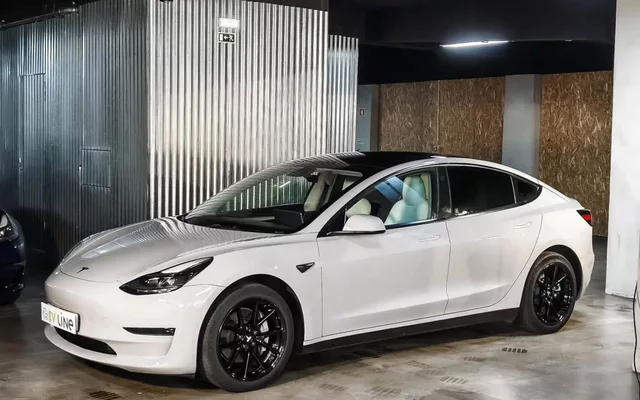 Tesla Model 3 Long Range Tração Integral
