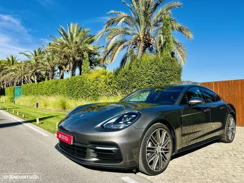 Porsche Panamera 4 Edition 10 Anos
