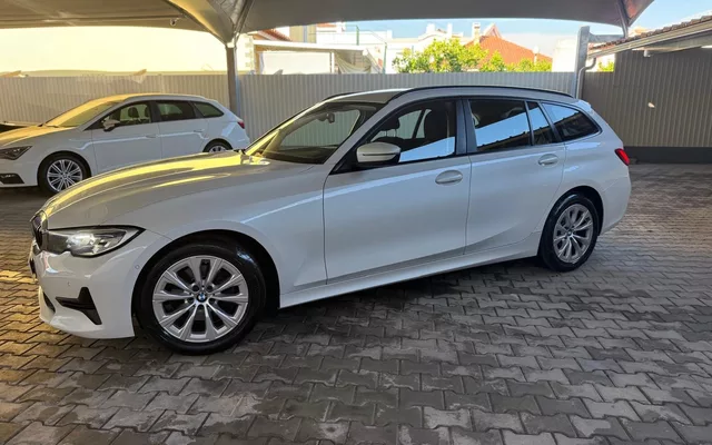 BMW 320 d Auto