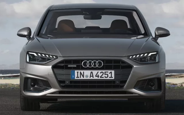 AUDI A4 A4 2.0TDI CD quattro S-Tronic 190