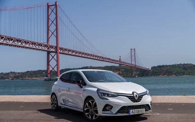 Renault Clio 1.6 E-Tech RS Line