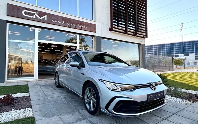 VOLKSWAGEN Golf R-Line 1.5 eTSI 96kW (130CV) DSG Variant