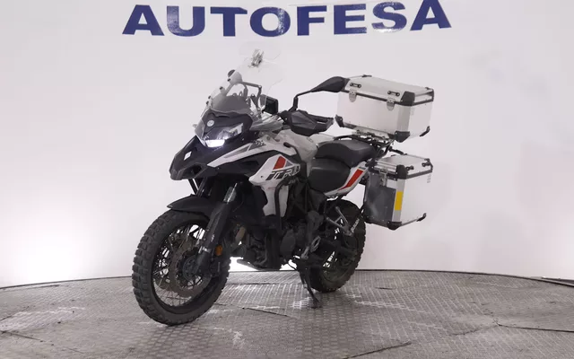Benelli TRK 502 X TRK 502 X 48CV KIT MALETAS