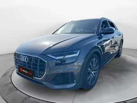 AUDI Q8 S Line