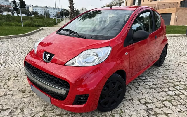 Peugeot 107 1.0 Petit Filou