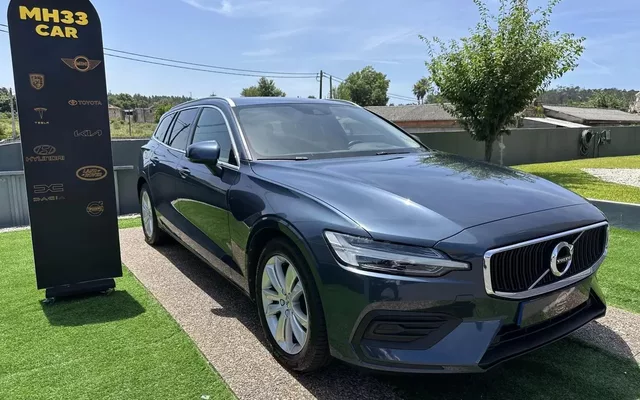 Volvo V60 2.0 D3 Momentum Plus