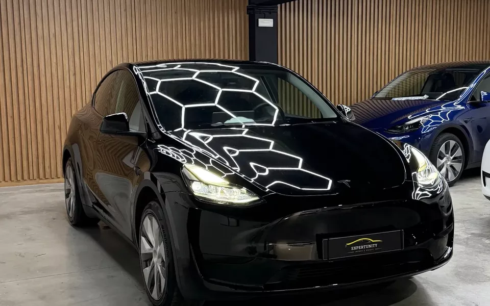 Tesla Model Y Standard