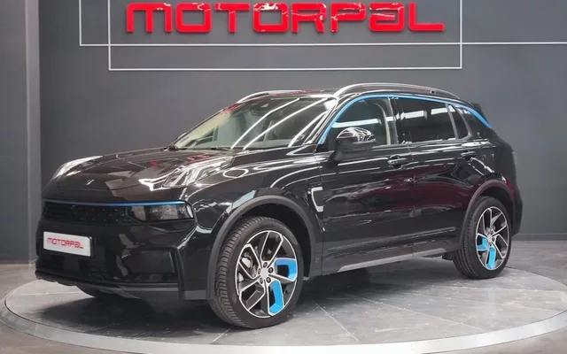 LYNK & CO 01 01 1.5T PHEV