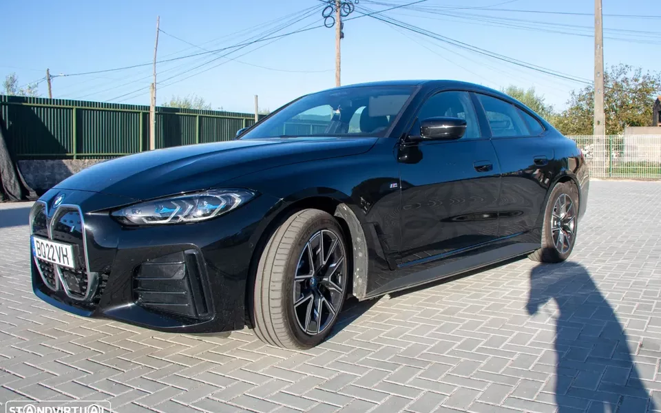 BMW i4