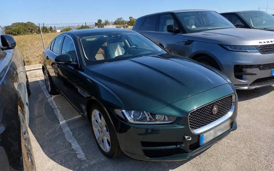 Jaguar XE