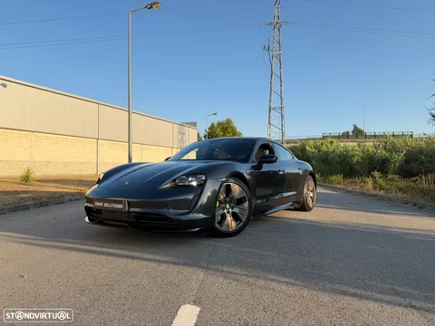 Porsche Taycan Standard