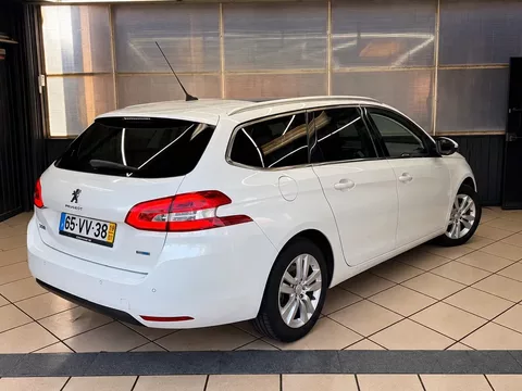 Peugeot 308 SW BlueHDi 120 Stop & Start Nível 2 Business-Line